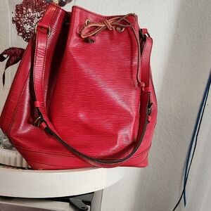 Elegant Red Leather Bucket Bag